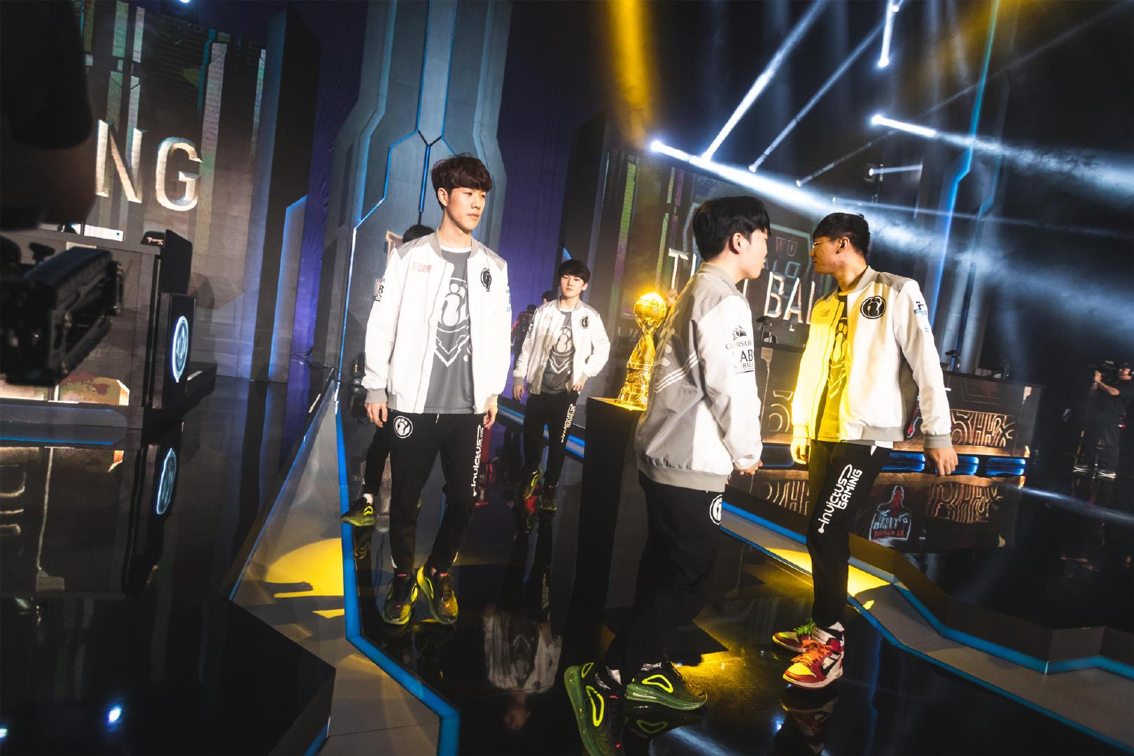 东契奇再次 东契奇再次