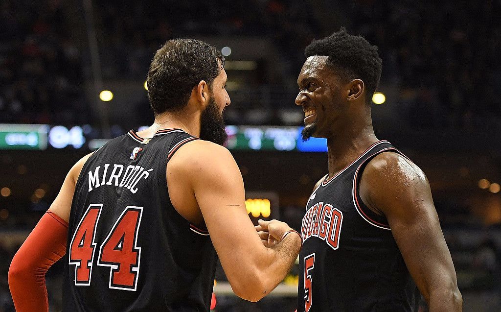 场的底层逻 场的底层逻